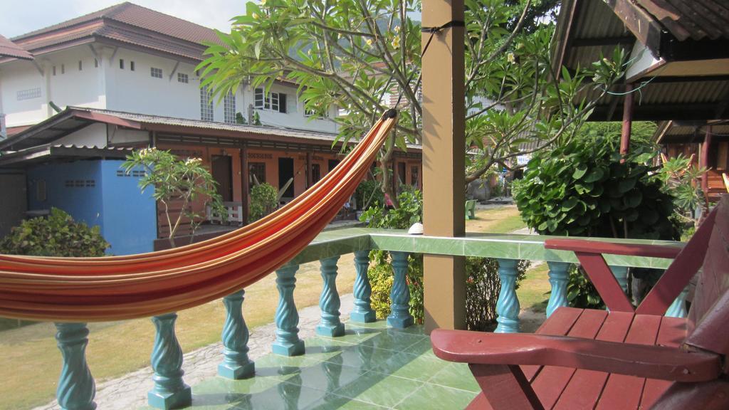 Charung Beach Хаад Рин Экстерьер фото